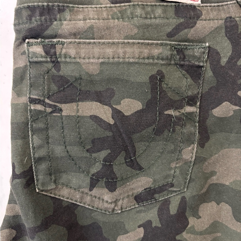 True Religion Halle Mid Rise Super Skinny Green Camouflage Jeans